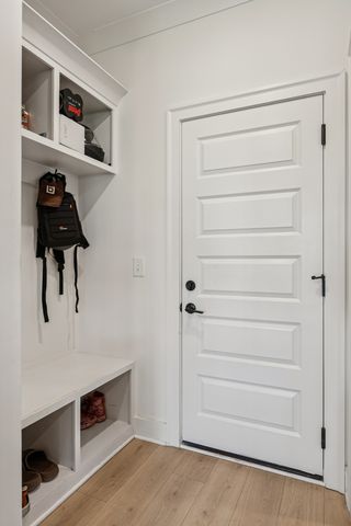 5200 Greentree Dr, Smyrna, TN 37167