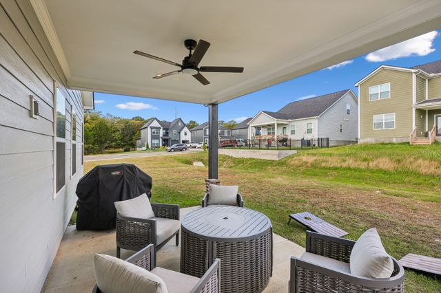 5200 Greentree Dr, Smyrna, TN 37167