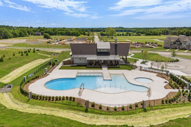 5200 Greentree Dr, Smyrna, TN 37167