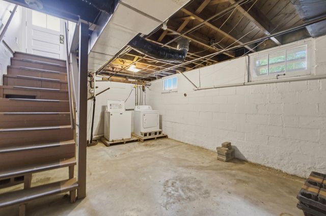 221 N 1st Street, Danville, KY 40422