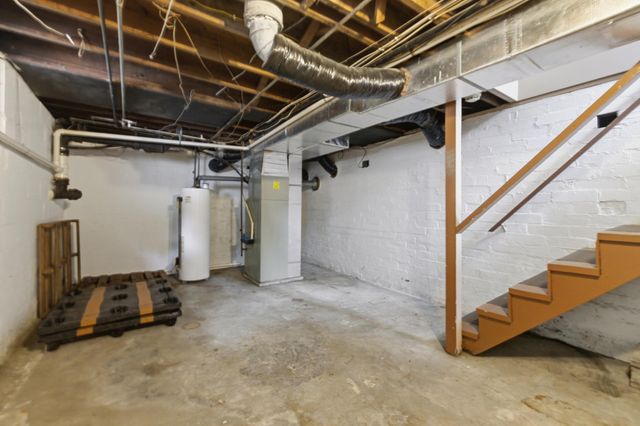 221 N 1st Street, Danville, KY 40422
