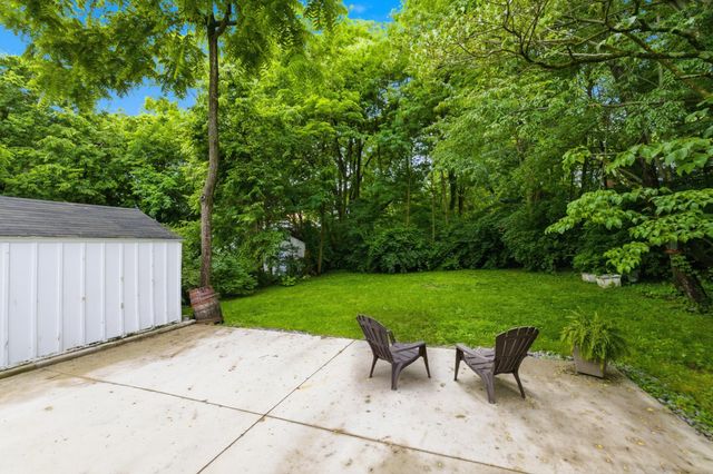 221 N 1st Street, Danville, KY 40422