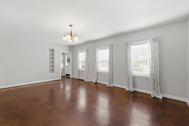 221 N 1st Street, Danville, KY 40422