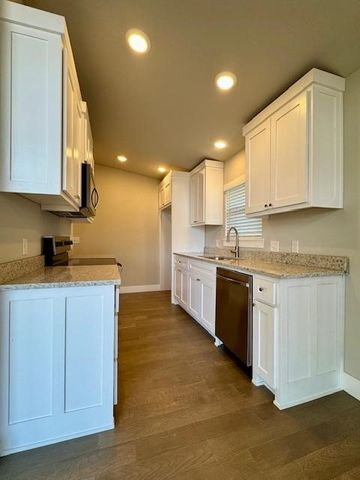 33 Swanage Drive, Bella Vista, AR 72715