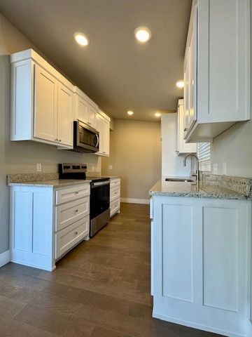 33 Swanage Drive, Bella Vista, AR 72715