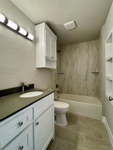 33 Swanage Drive, Bella Vista, AR 72715