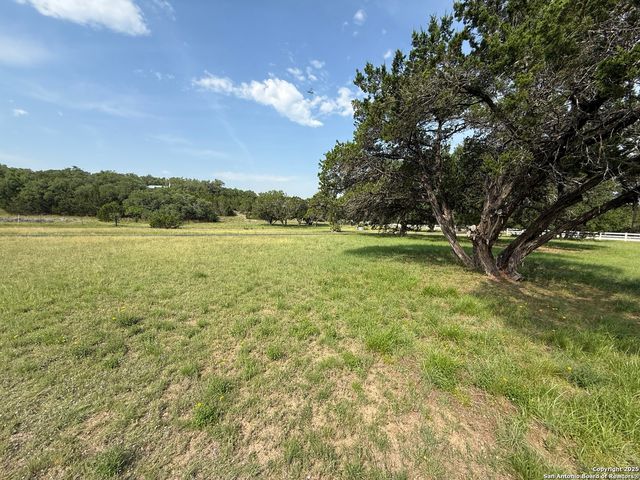 3.86 ACRES Remington, Bergheim, TX 78004