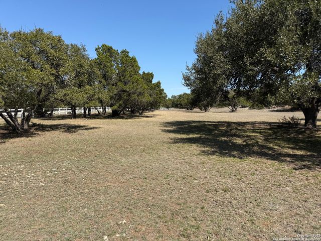 3.86 ACRES Remington, Bergheim, TX 78004