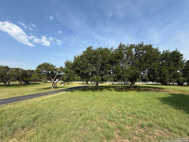 3.86 ACRES Remington, Bergheim, TX 78004