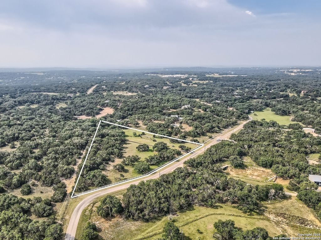 3.86 ACRES Remington, Bergheim, TX 78004