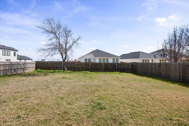 941 Honey Locust Lane, Crowley, TX 76036