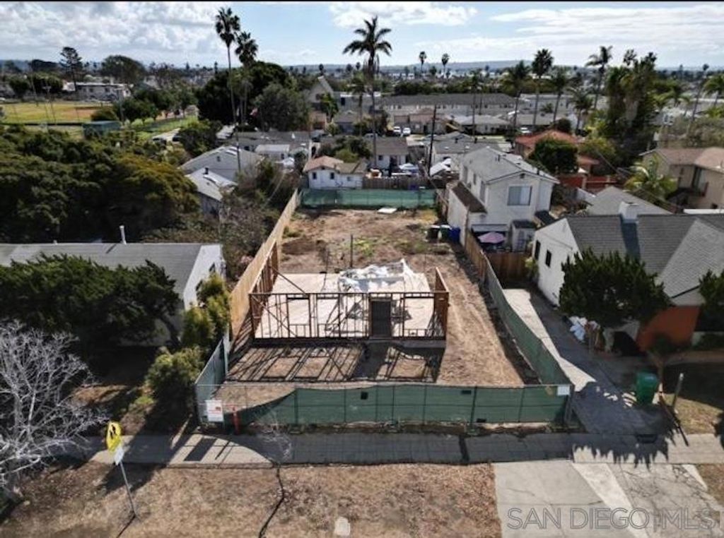1367 Diamond, San Diego, CA 92109 — photo 2