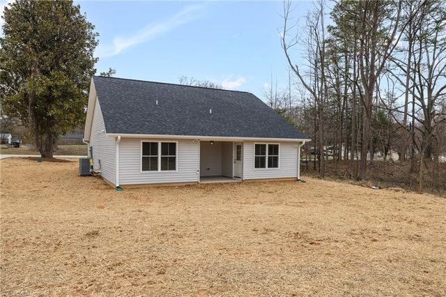 1218 Bowen Drive, Archdale, NC 27263