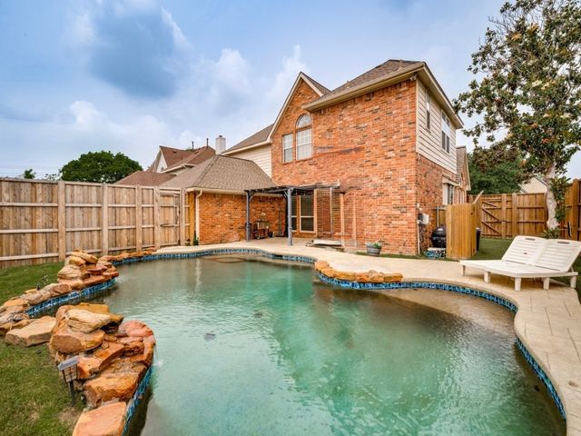 1521 Blue Mesa Road, Carrollton, TX 75007