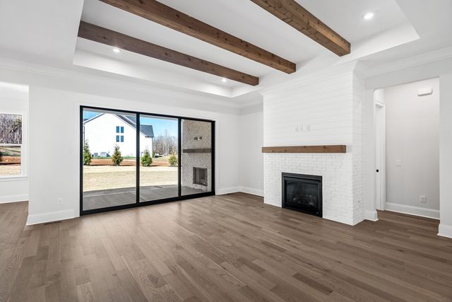 6001 Elliott Court, Arrington, TN 37014