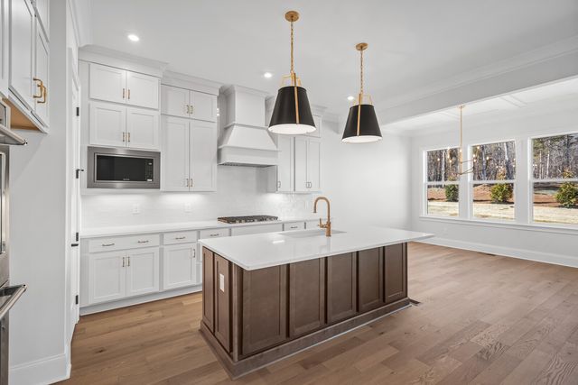 6001 Elliott Court, Arrington, TN 37014