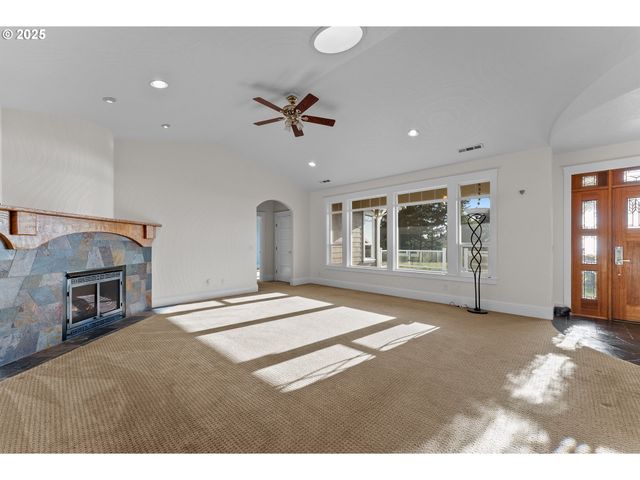 96546 SUNRIDGE Ter, Brookings, OR 97415