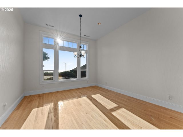 96546 SUNRIDGE Ter, Brookings, OR 97415