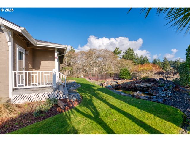 96546 SUNRIDGE Ter, Brookings, OR 97415