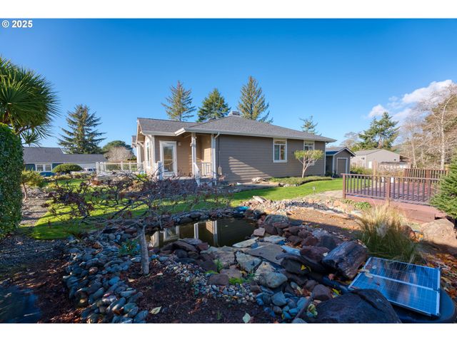 96546 SUNRIDGE Ter, Brookings, OR 97415