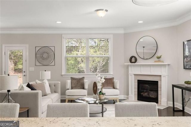 8320 Village Place, Suwanee, GA 30024