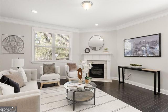 8320 Village Place, Suwanee, GA 30024