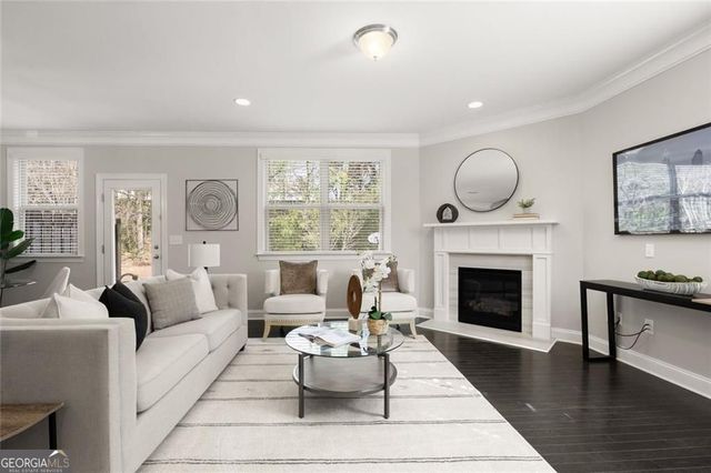 8320 Village Place, Suwanee, GA 30024