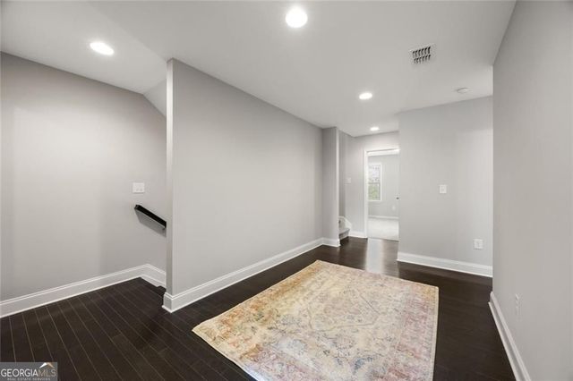 8320 Village Place, Suwanee, GA 30024