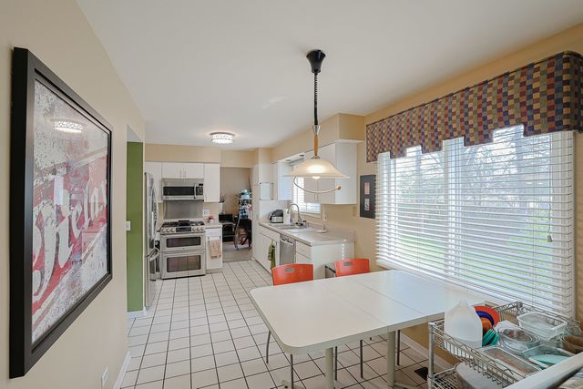 3 Chestnut Terrace, Buffalo Grove, IL 60089