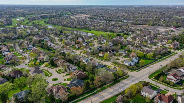 3 Chestnut Terrace, Buffalo Grove, IL 60089