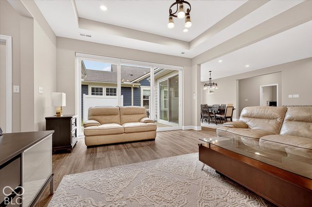 6966 Cherry Creek Boulevard, Carmel, IN 46033