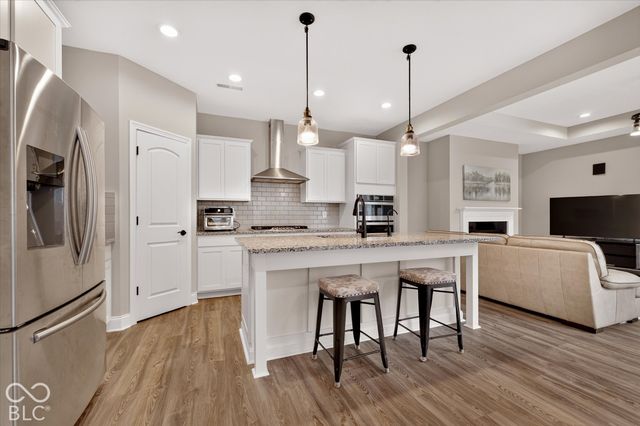 6966 Cherry Creek Boulevard, Carmel, IN 46033