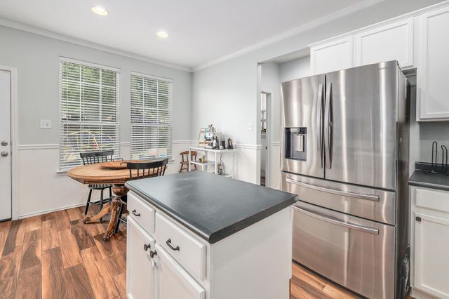 1305 Horseshoe Ranch DR, Leander, TX 78641