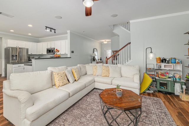 1305 Horseshoe Ranch DR, Leander, TX 78641