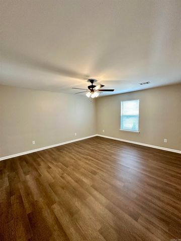 113 Walnut Street, Cabot, AR 72023