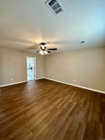 113 Walnut Street, Cabot, AR 72023