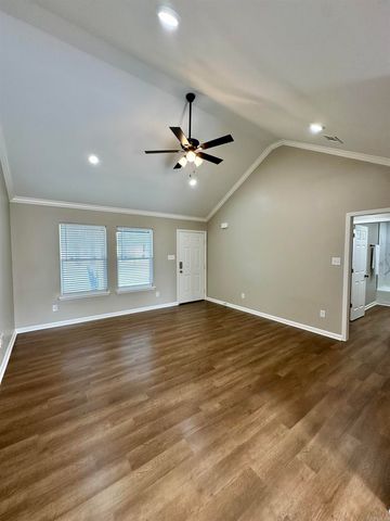 113 Walnut Street, Cabot, AR 72023