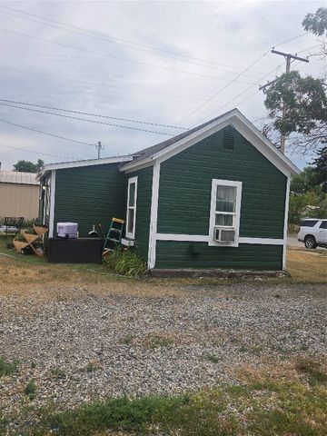 104 1/2 N K Street, Livingston, MT 59047