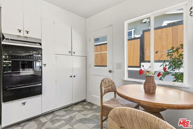 2216 N Indiana Avenue, Los Angeles, CA 90032