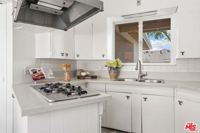 2216 N Indiana Avenue, Los Angeles, CA 90032