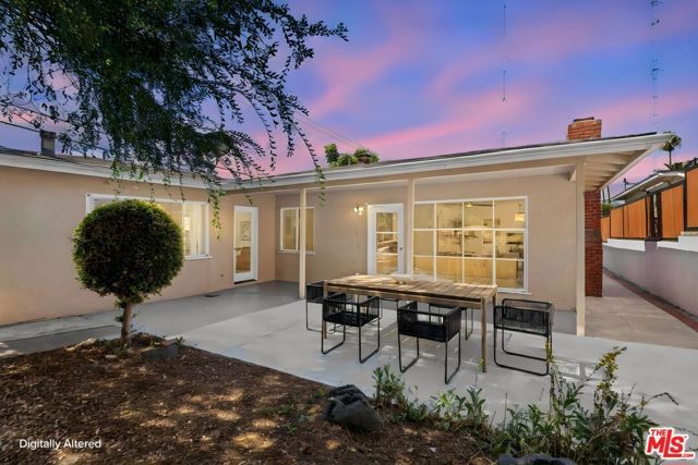 2216 N Indiana Avenue, Los Angeles, CA 90032