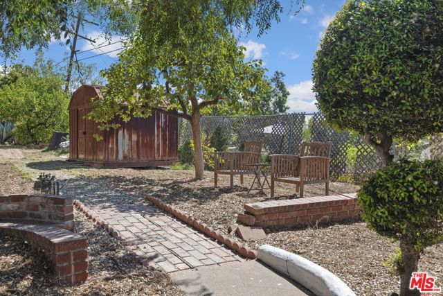2216 N Indiana Avenue, Los Angeles, CA 90032