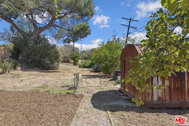 2216 N Indiana Avenue, Los Angeles, CA 90032