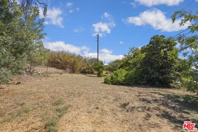2216 N Indiana Avenue, Los Angeles, CA 90032