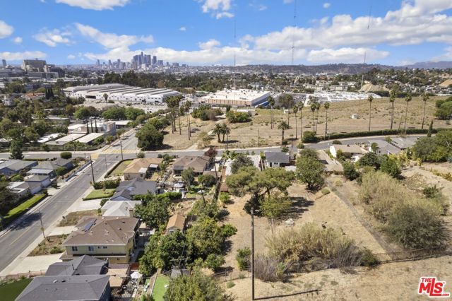 2216 N Indiana Avenue, Los Angeles, CA 90032