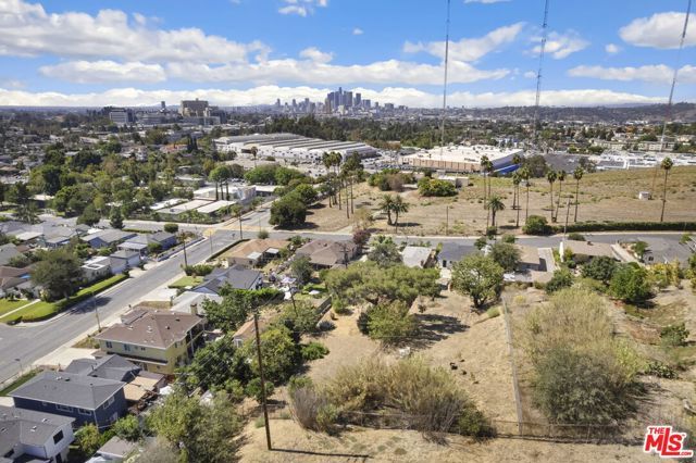 2216 N Indiana Avenue, Los Angeles, CA 90032