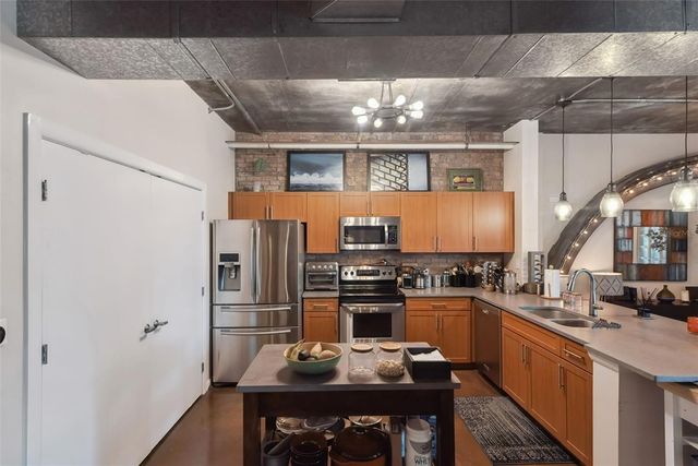 10 N SUMMERLIN AVENUE 13, Orlando, FL 32801