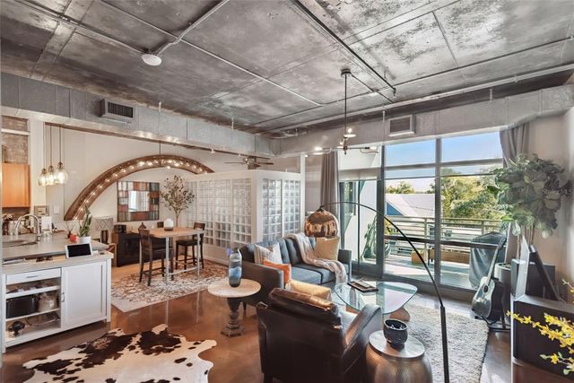 10 N SUMMERLIN AVENUE 13, Orlando, FL 32801