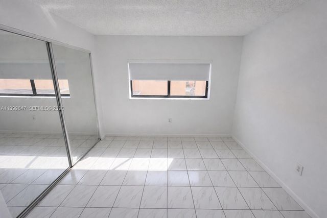 7891 W 29th Way 202, Hialeah, FL 33018