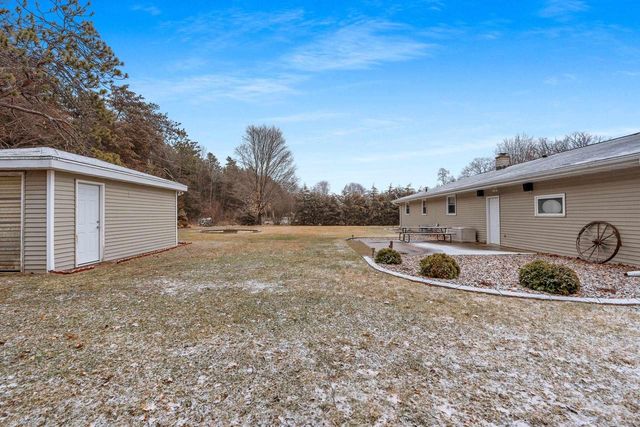 4451 RENIER ROAD, Green Bay, WI 54311